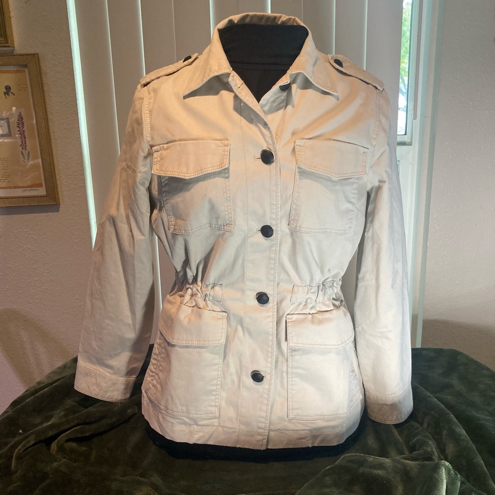 Banana Republic Women’s Cropped Trench Coat with Polka Dot Lining
